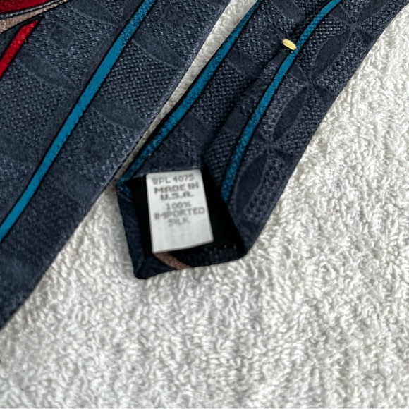 Vintage Oscar de la Renta 100% Imported Silk Tie Made in USA Blue Artsy Wide Tie - Picture 5 of 10